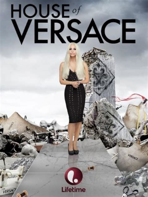 donatella versace commenta il film su versace|house of versace movie cast.